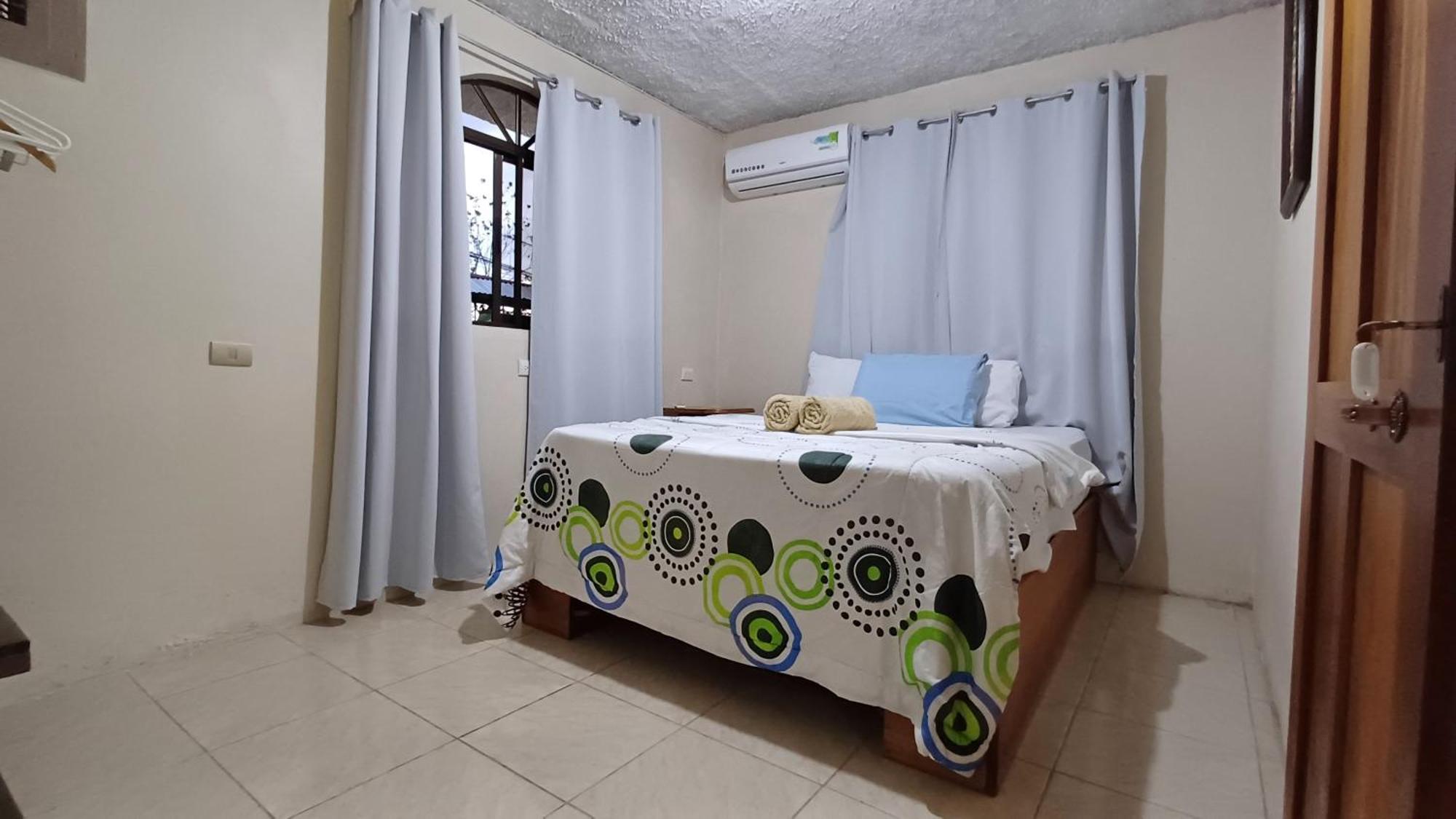 Alinas House Apartment La Fortuna Exterior photo
